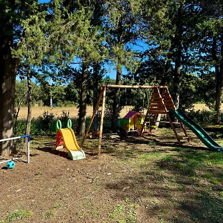 Maisonnette Avec Petite Forêt Hébergement de vacances