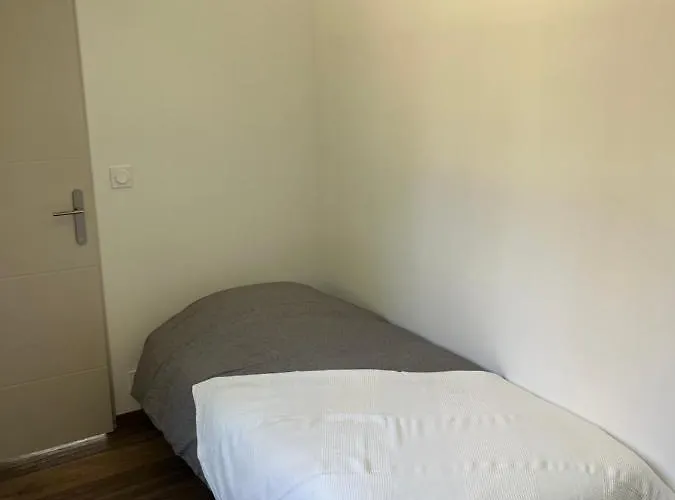 Maisonnette Avec Petite Foret Valreas